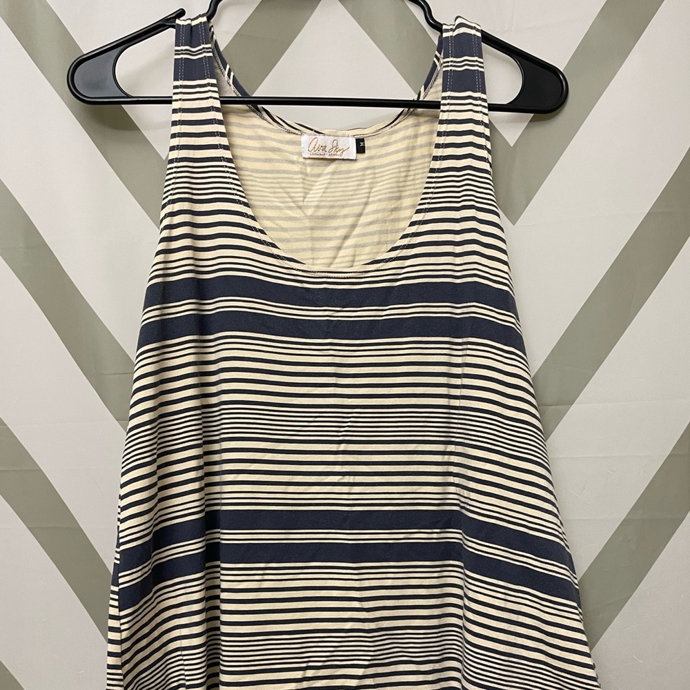 Ava Sky Tank size M
